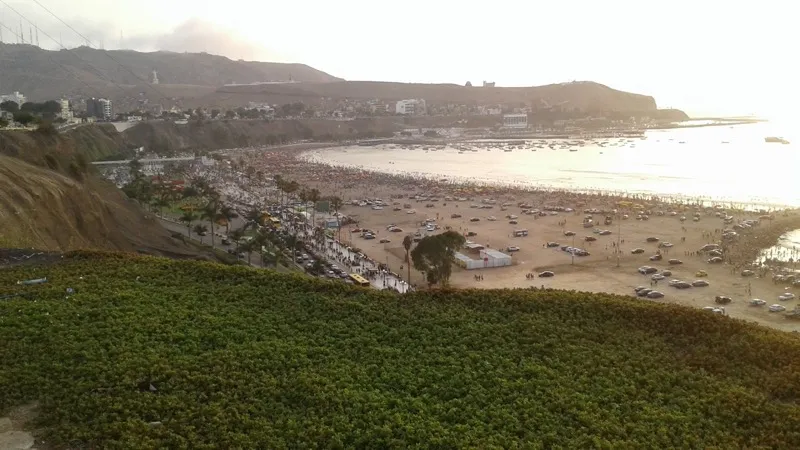 Malecon Costa Sur 19